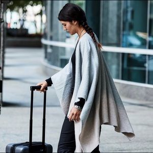 Carrie Underwood’s Ombré Wrap